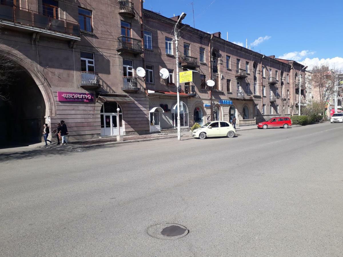 Srtashyan Apartments - Gorky Street Gjoemri Buitenkant foto